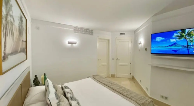 Апартаменты Luxury YOLO Spaces - Sotogrande Marina Luxury Apartment