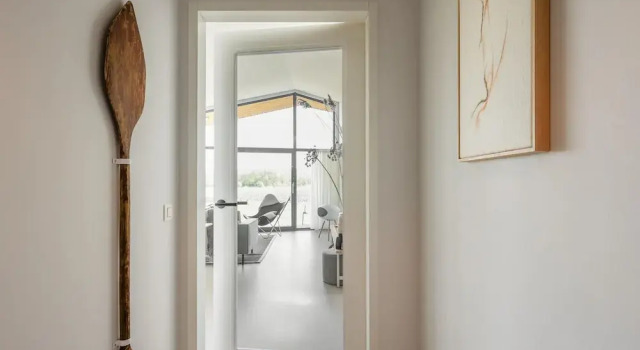 Коттедж Stylish Countryside Home
