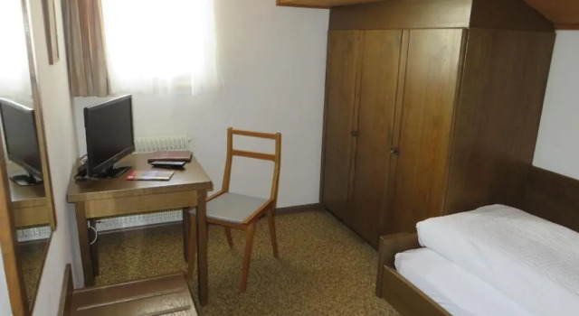 Номер Standard Pension Sankt Urban
