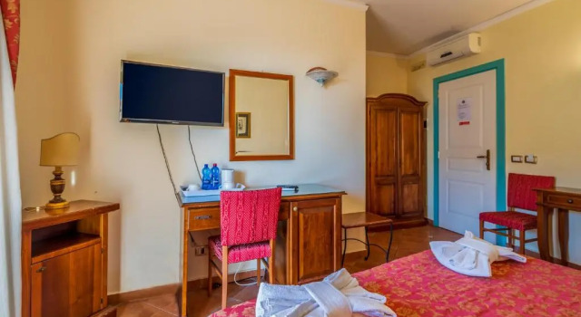 Двухместный номер Economy для гостей с ограниченными возможностями Hotel Mediterraneo