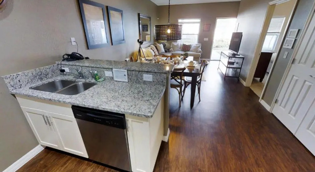 Lucaya Village Resort 3 Bedroom Vacation Home 1503, Rezerwuj Ośrodek wypoczynkowy Hotele w Kissimmee z parkingiem, Parking