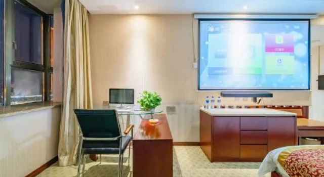 Трёхместный люкс с видом на реку Huishui Chenxin Holiday Hotel