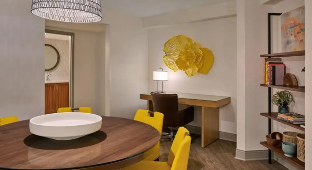 Люкс Executive c 1 комнатой с видом на бассейн Sheraton Resort, Lake Buena Vista Orlando
