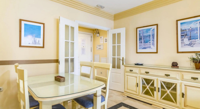 Stunning Apartment on the beach 358