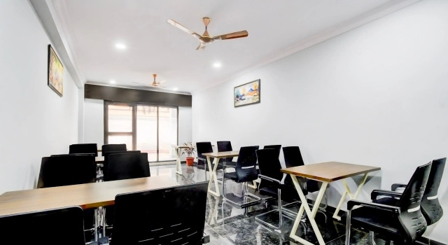 Super Townhouse Cherlapally Railway Station Hyderabad, Rezerwuj Hotel Maula Ali Telangana