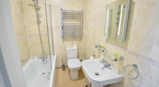 Номер Standard The George Hotel