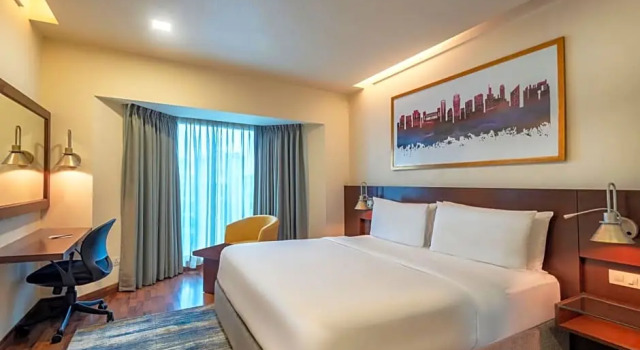 Номер Standard Radisson Gurugram Sohna Road City Center
