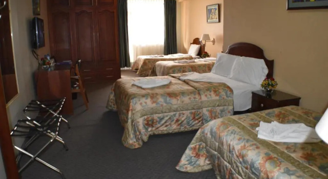 Standard Vierer Zimmer Grand Hotel Loja