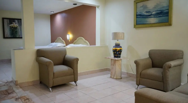 Четырёхместный номер Standard Hotel Posada del Sol Inn