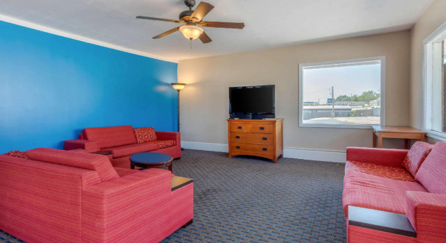 Rodeway Inn, Book Hotel Saint Robert Ozark