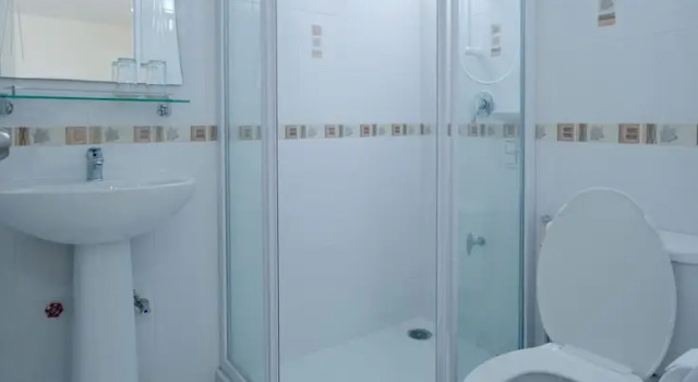 Двухместный номер Standard с балконом Kozy Inn