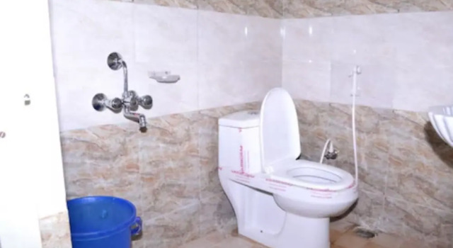 Номер Deluxe Goroomgo Hotel Aqua Waterfall Dharamsala