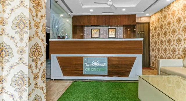 Itsy Hotels Royal Residency, Varaa Hotelli Hotellit Chandigarh Region aamiaisella, Aamiainen