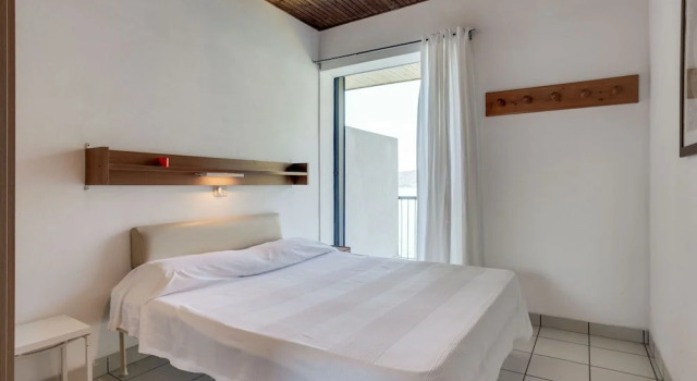 Belvilla by OYO La Cava - C, Book Apartment Hotels in Como with Parking, Parking
