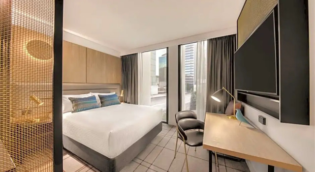 Номер Standard с балконом Vibe Hotel Sydney Darling Harbour