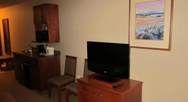 Двухместный номер Super 8 by Wyndham Fort Nelson BC