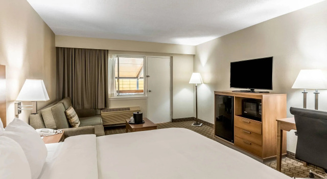 Двухместный люкс Clarion Inn Harpers Ferry-Charles Town