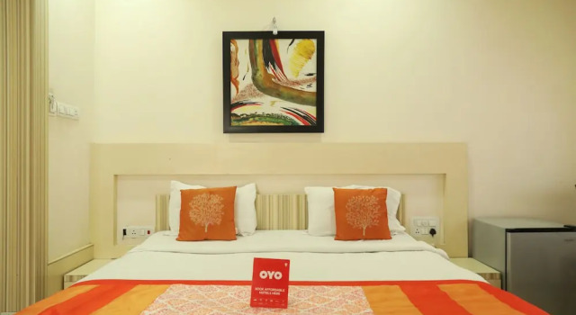 OYO 6433 Hotel Check Inn, Забронировать Отель Нагпур штат Махараштра, рядом с Аквапарк Krazy Castle