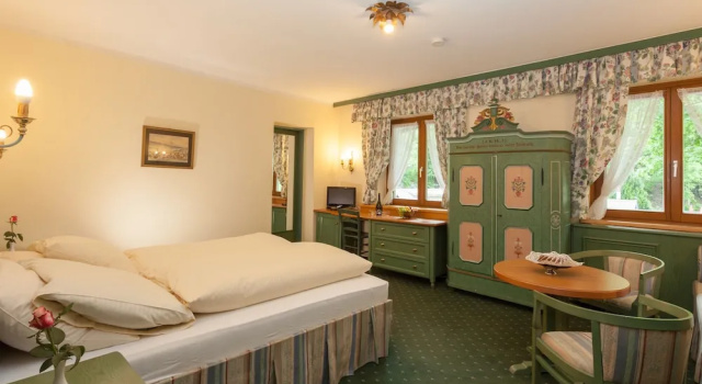 Трёхместный номер Standard Hotel Pass Lueg