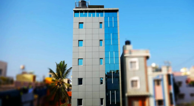 The Ventura Grand Hotel, Забронировать Отель Отели штата Карнатаки с парковкой, Парковка