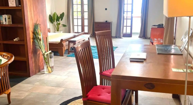 Апартаменты Deluxe Hilltop Boutique Hotel