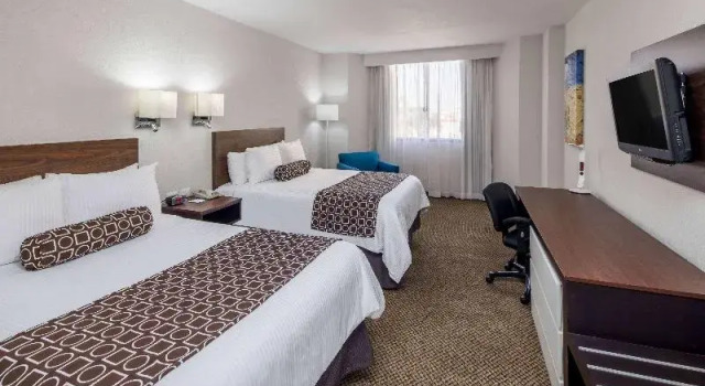 Номер Deluxe Wyndham Executivo Culiacan