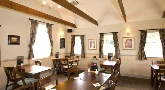 Семейный номер Standard Premier Inn Aylesbury