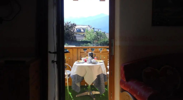 Четырёхместный номер Standard с балконом Hotel Garnì Salvanel