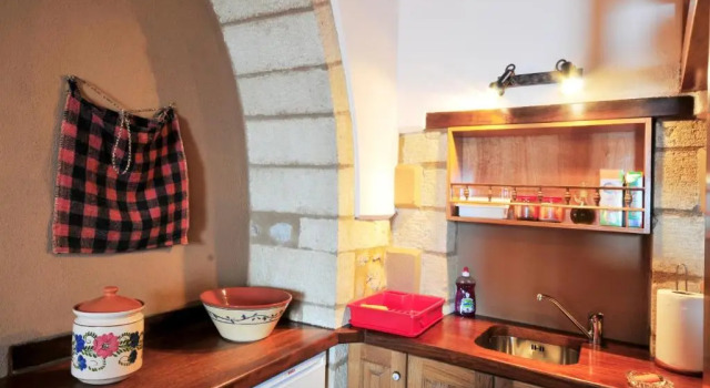 Студия Izambo Guesthouse