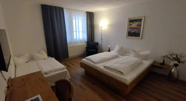 Четырёхместный номер Standard Hotel Sonnenkeller