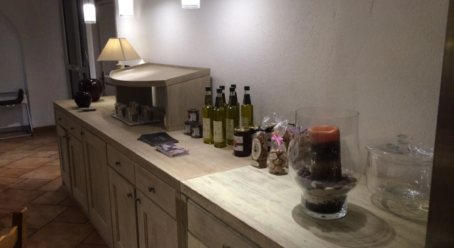 Hotel La Santa, Reserva ahora Hotel Hoteles en Balagna con desayuno, Desayunos