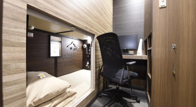 Мужская капсула Premium Capsule Hotel Anshin Oyado Premier Resort Kyoto Shijo Karasuma