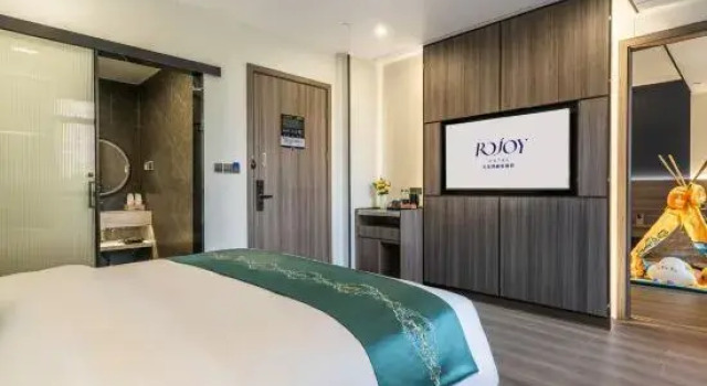 Семейный тент с 2 комнатами Imperial Dragon Bay Rojoy Hotel