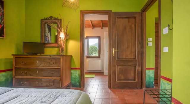 L'orto di Hans, Book Hotel Hoteller i Lake Vico med parkering, Parkering