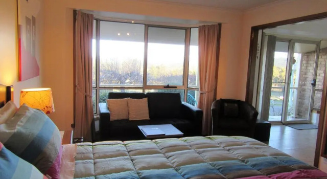 Студия Sherwood View Accommodation