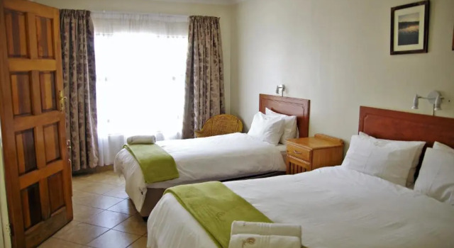 Standard quarto @ Marula
