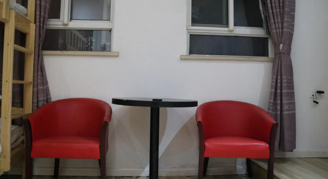 Кровать в общем номере (женский номер) The Phoenix Hostel Shanghai