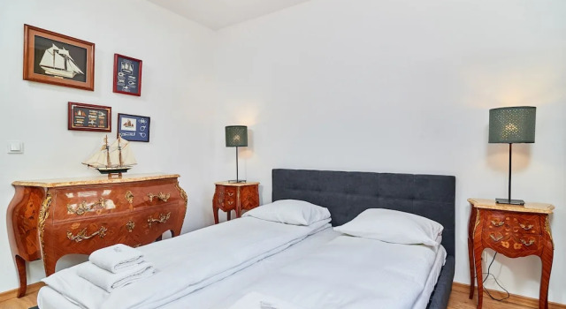Vintage Apartment Wroclaw by Renters