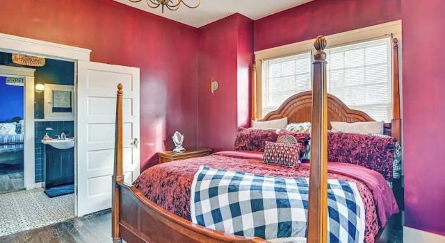 Коттедж Historic Aberdeen Vacation Home w/ Yard!