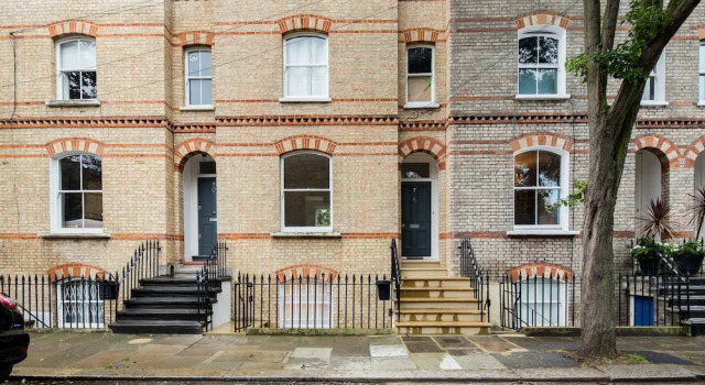 Quiet Classical/modern Designer Garden Flat