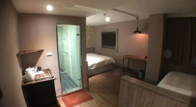 Трёхместный номер Standard Central Hotel