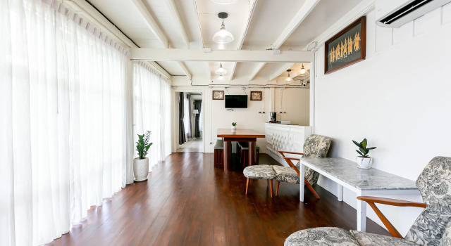 A Sleep Bangkok Charoenkrung, Забронировать Отель Отели Бангкока с бассейном, Бассейн