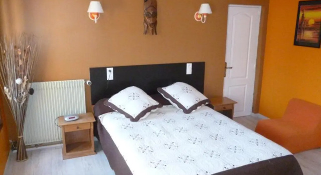 Двухместный номер Standard с видом на улицу Auberge Le Cheval Blanc