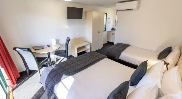 Студия Economy Lobster Inn Motel