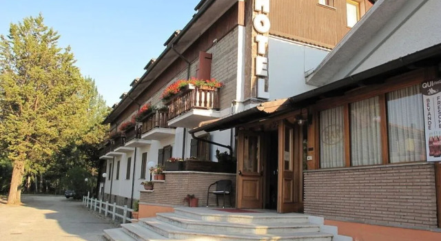Hotel Ristorante La Nuova Fattoria, Book Hotel Oricola 