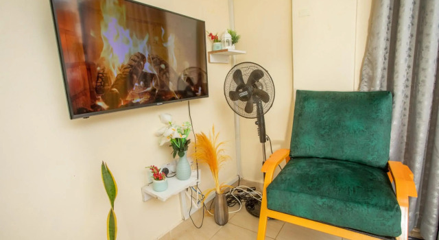 Tom Mboya Estate - Fast WI-FI, Netflix and Parking 1Br Apartment in Kisumu Town, Rezerwuj Apartament Hotele w Kisumu z parkingiem, Parking
