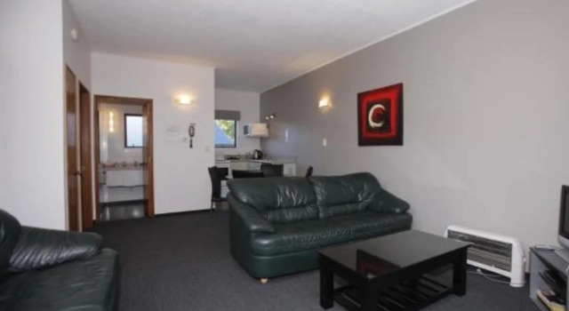 Kings Gate Motel