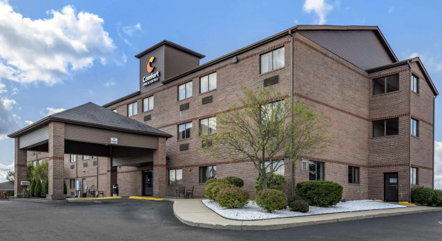 Comfort Inn & Suites Streetsboro - Kent, Book Hotel Kent Ohio