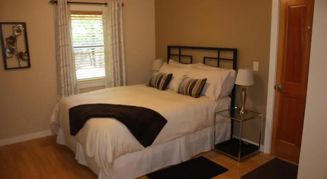 Люкс The Inn at Shasta Lake