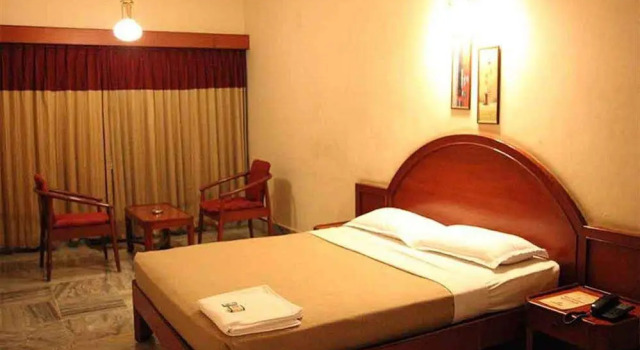 FabHotel Samrat Residency, Rezervovat Hotel Hotely v Bangalore s parkováním, Parkování